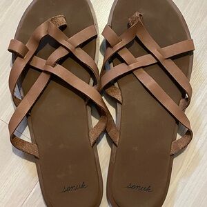 Sanuk Women's Brown Crisscross Sandals size US 9